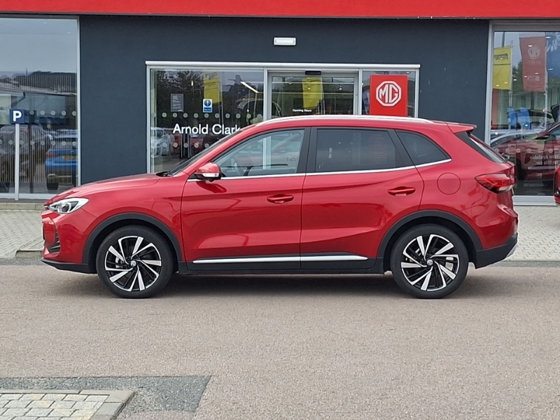 MG ZS 1.5 Hybrid Trophy Red #4