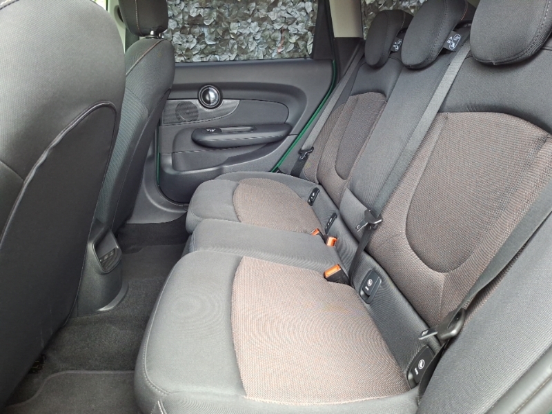 Mini Clubman 1.5 Cooper Classic 6Dr Green #6