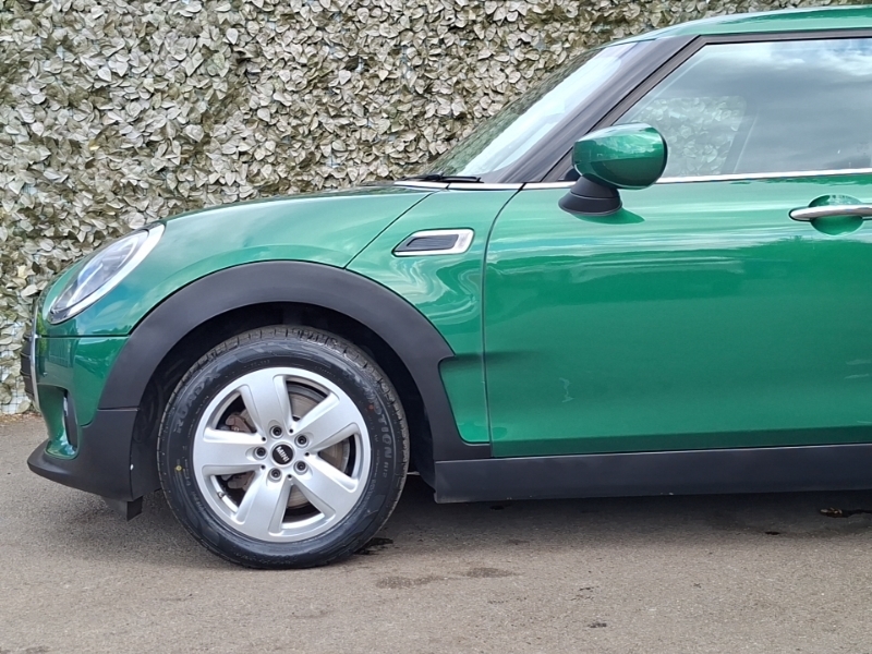 Mini Clubman 2.0 Cooper S Exclusive 6Dr White #19