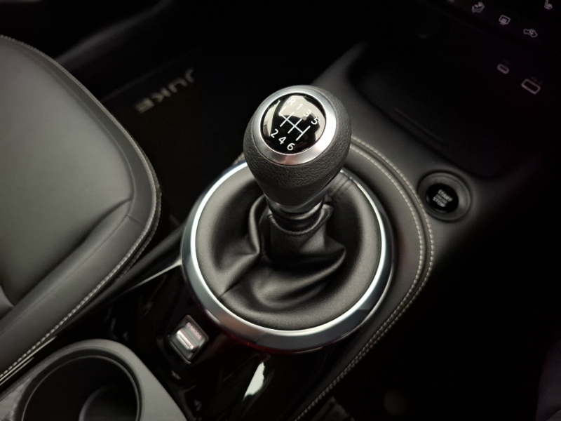 Nissan Juke Tekna Silver #15