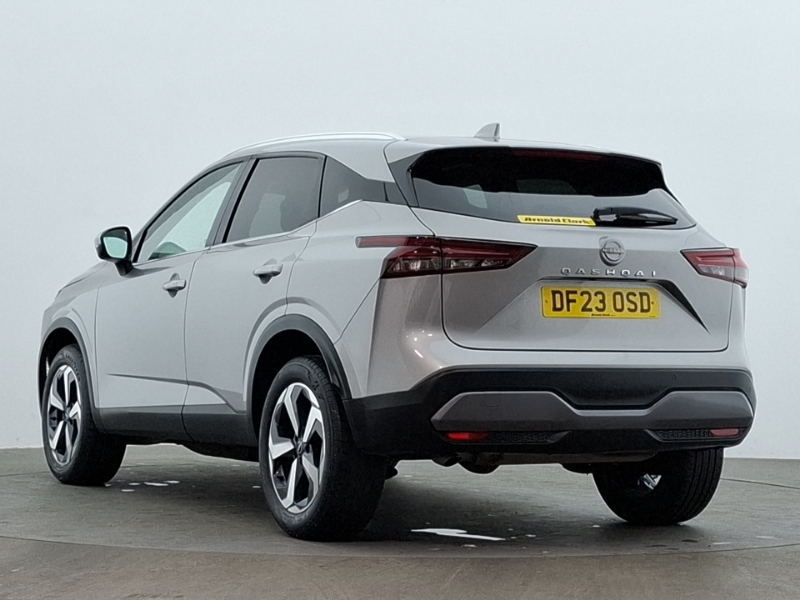 Nissan Qashqai 1.3 Dig-t Mh N-connecta Glass Roof Silver #2