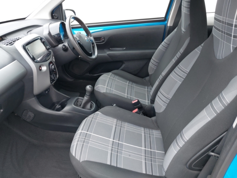 Peugeot 108 1.0 Active Blue #5