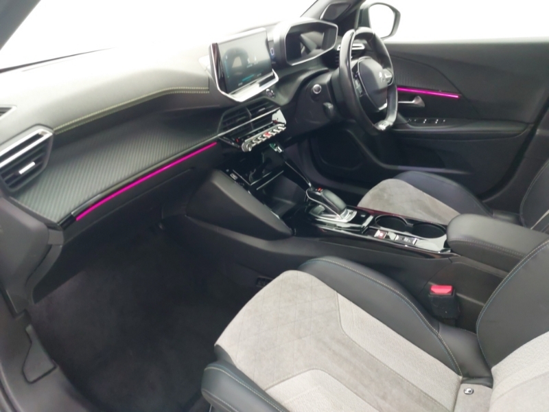 Peugeot e-2008 100Kw Gt Premium 50Kwh White #5