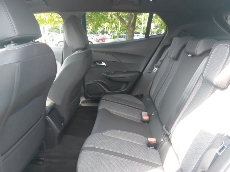 Peugeot 2008 1.2 Hybrid 136 Allure E-dsc6 Blue #6