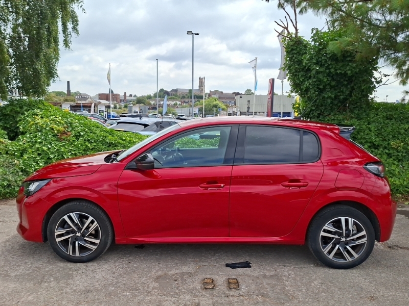 Peugeot 208 1.2 Puretech 130 Allure Premium Eat8 KW23WLL Red #4