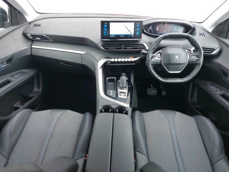 Peugeot 3008 1.5 Bluehdi Allure Premium Eat8 Red #3
