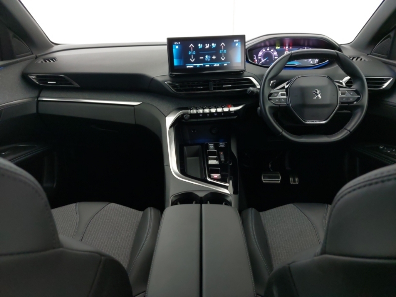 Peugeot 3008 1.2 Puretech Allure Premium Eat8 Red #3
