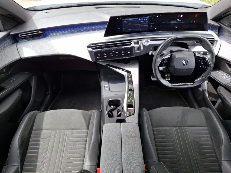 Peugeot 3008 1.2 Hybrid 136 Gt E-dsc6 White #3