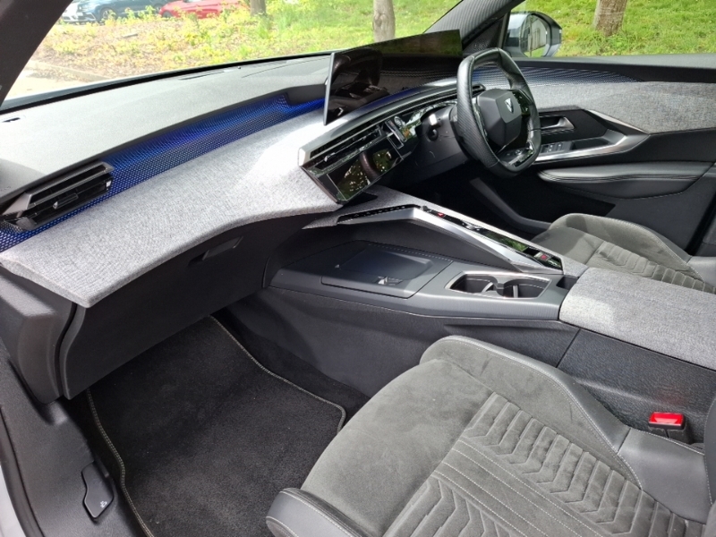 Peugeot 3008 1.2 Hybrid 136 Gt E-dsc6 White #5