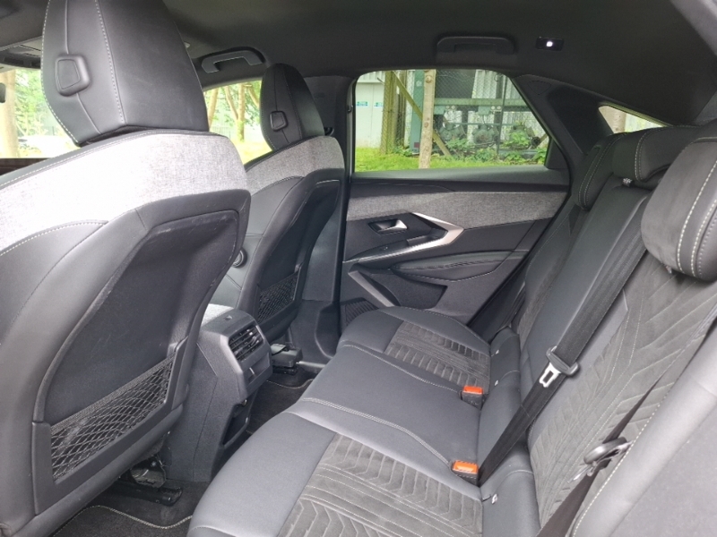 Peugeot 3008 1.2 Hybrid 136 Gt E-dsc6 White #6