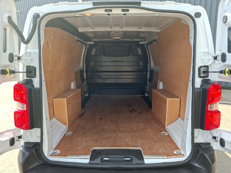 Peugeot Expert 2.0 Bluehdi 145 Professional Van Panel Van White #17