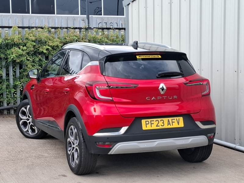 Renault Captur 1.0 Tce 90 Techno PF23AFV Red #2