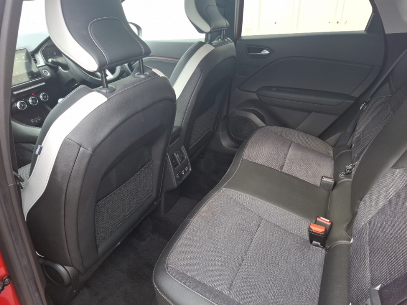 Renault Captur 1.0 Tce 90 Techno PF23AFV Red #6