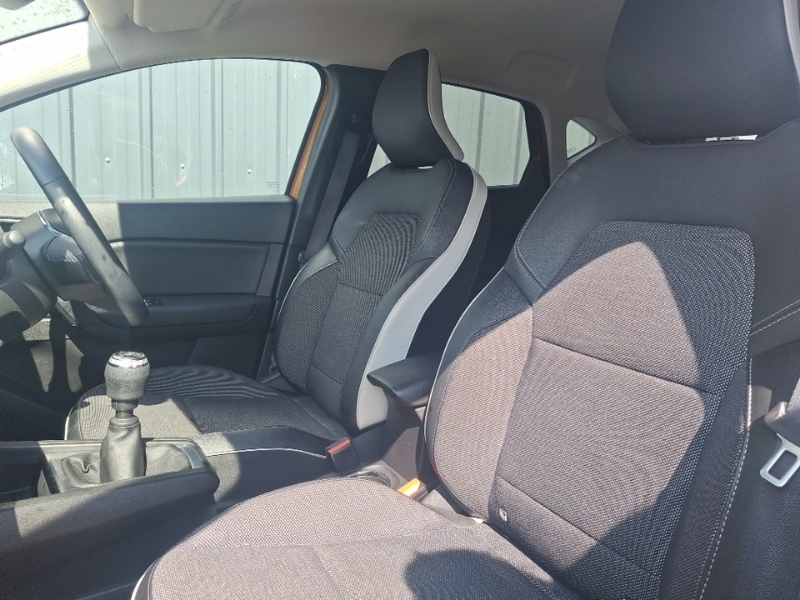Renault Captur 1.3 Tce 140 Se Edition Orange #5