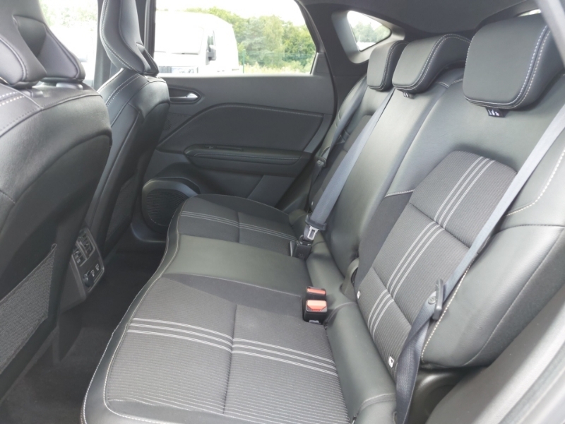 Renault Captur 1.6 E-tech Full Hybrid 145 Engineered SL24FDZ Grey #6