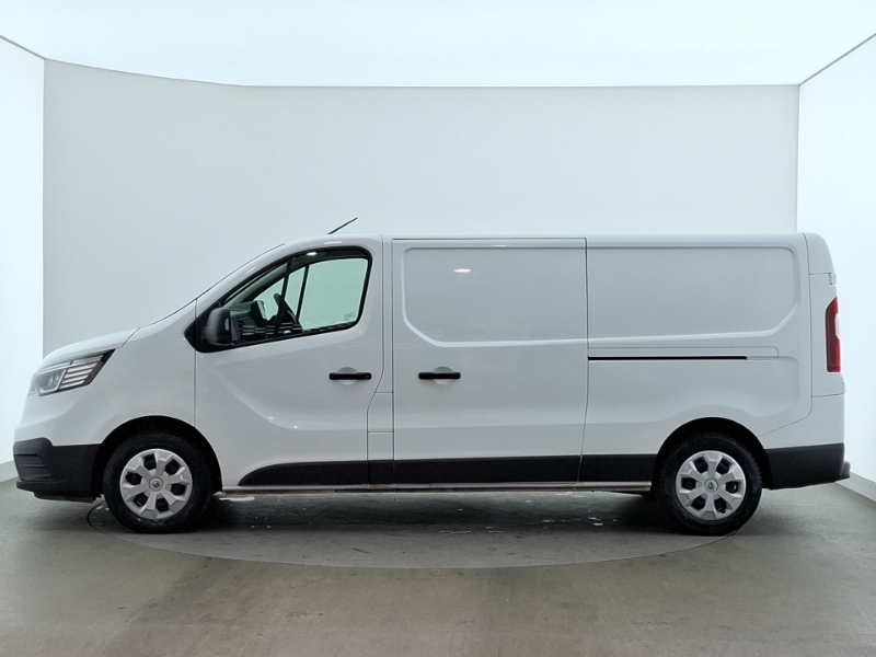 Renault Trafic Ll30 Blue Dci 130 Advance Safety Van White #4
