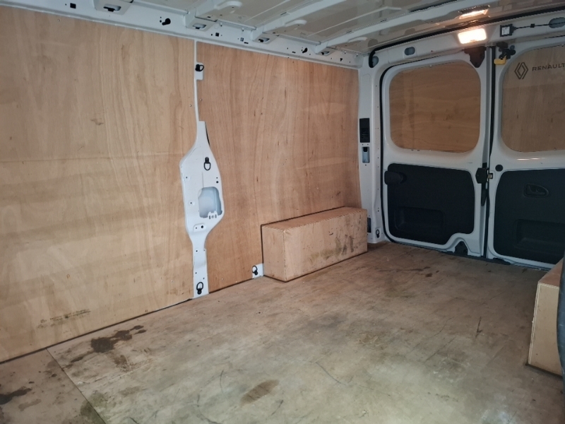 Renault Trafic Ll30 Blue Dci 130 Advance Safety Van White #6