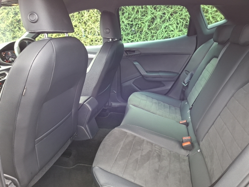 Seat Ibiza 1.0 Tsi 115 Xcellence Dsg Black #6