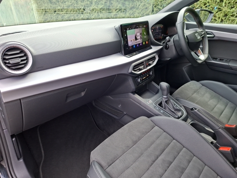 Seat Ibiza 1.0 Tsi 115 Xcellence Dsg Black #5