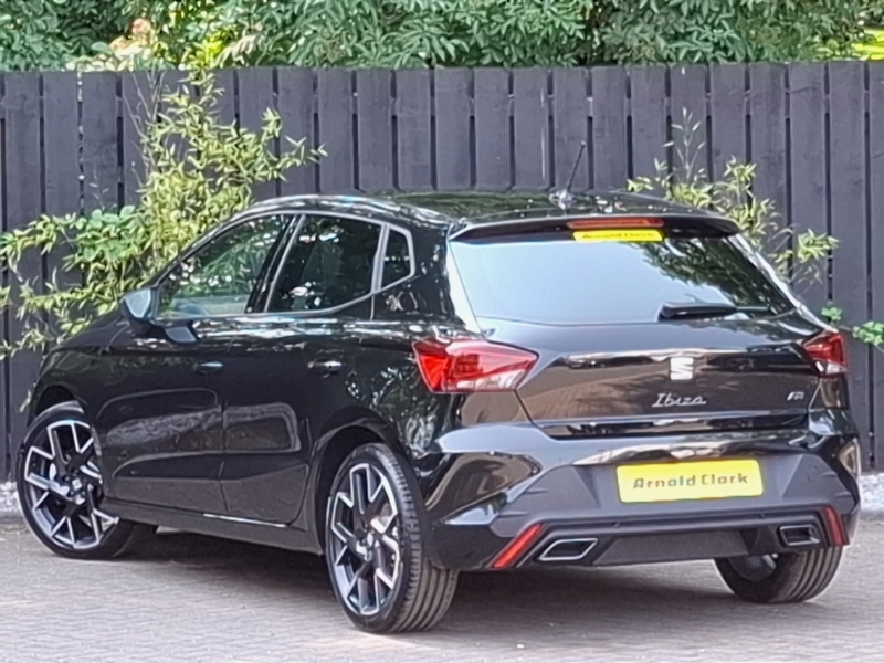 Seat Ibiza 1.0 Tsi 115 Fr Sport Dsg Black #2