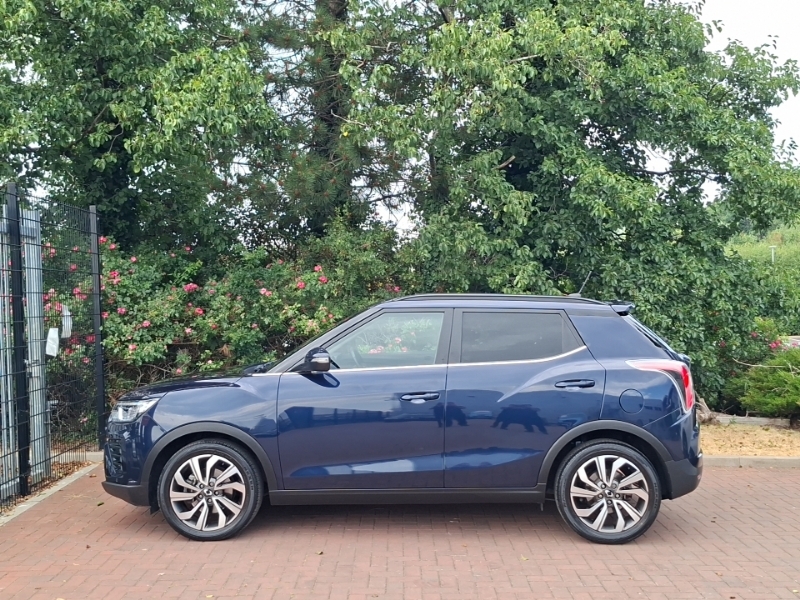 SsangYong Tivoli 1.5P Ultimate Blue #4