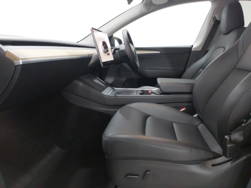 Tesla Model Y Long Range Awd GJ23JTU Black #5