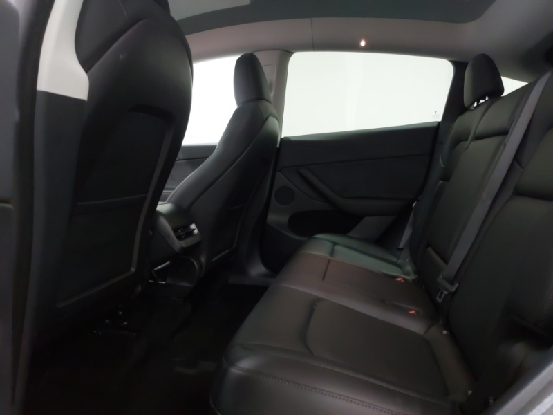 Tesla Model Y Long Range Awd GJ23JTU Black #6