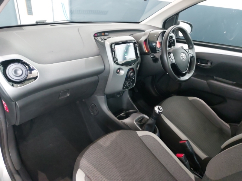 Toyota Aygo 1.0 Vvt-i X-play Tss Silver #5