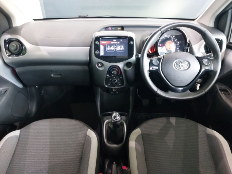 Toyota Aygo 1.0 Vvt-i X-play Tss Silver #3