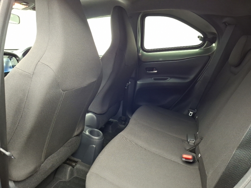 Toyota Aygo X 1.0 Vvt-i Edge SM73ZNO Green #6