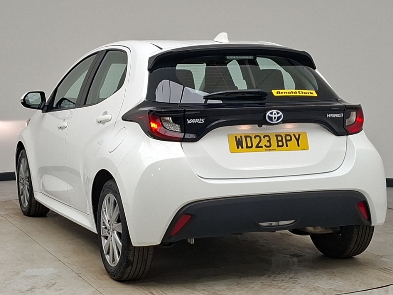 Toyota Yaris 1.5 Hybrid Icon Cvt WD23BPY White #2