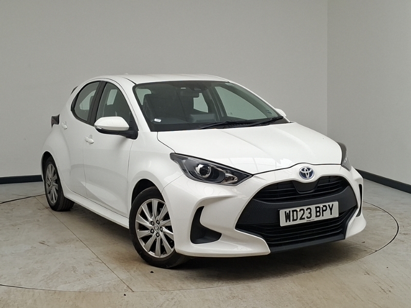 Toyota Yaris 1.5 Hybrid Icon Cvt White