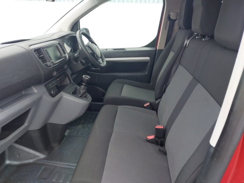 Toyota PROACE 2.0D 120 Comfort Crew Van Orange #4