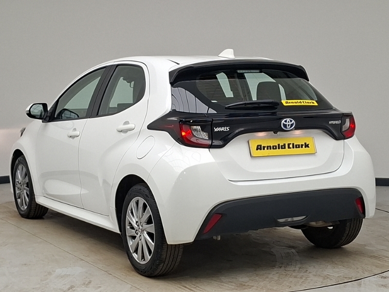 Toyota Yaris 1.5 Hybrid Icon Cvt WD23DVN White #2