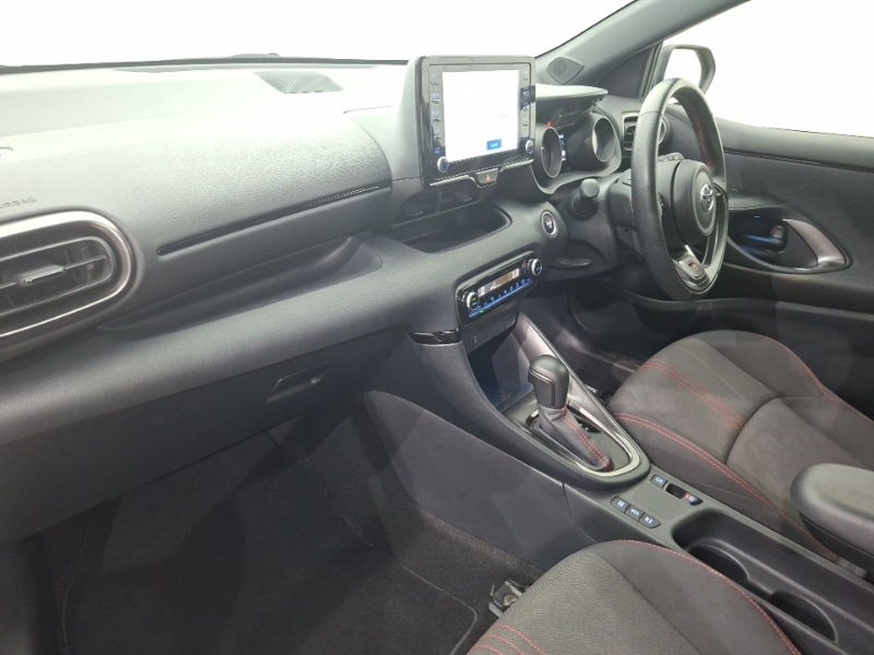 Toyota Yaris 1.5 Hybrid Gr Sport Cvt Black #5