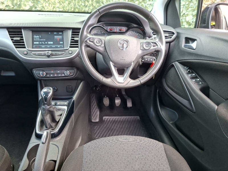 Vauxhall Crossland Ultimate Black #8