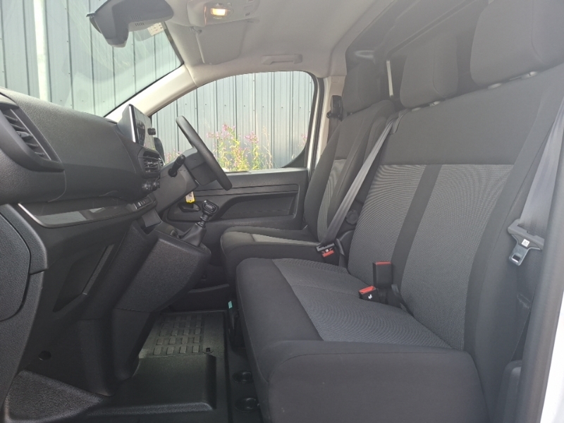 Vauxhall Vivaro 3100 2.0D 145Ps Pro H1 Van Grey #5