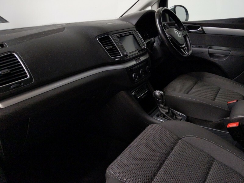 Volkswagen Sharan 1.4 Tsi Se Nav Dsg Grey #5