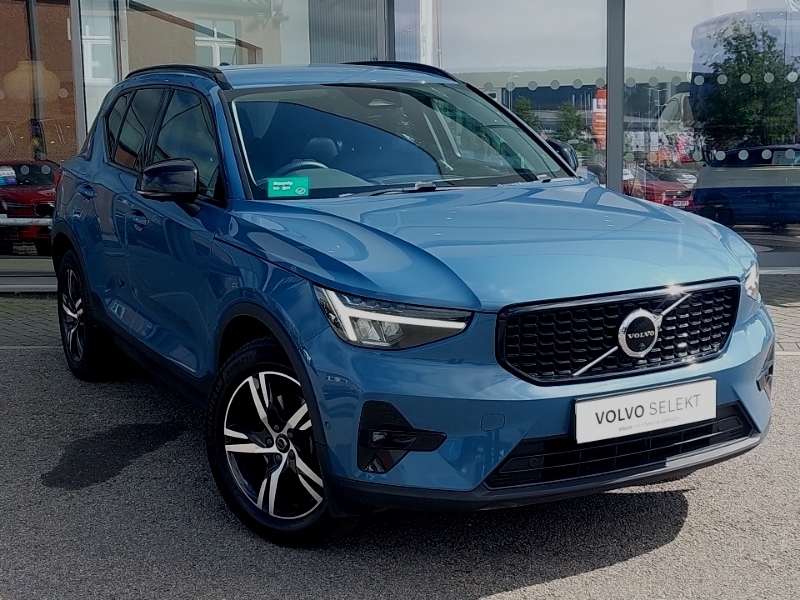 Volvo XC40 2.0 B3p Plus Dark Blue
