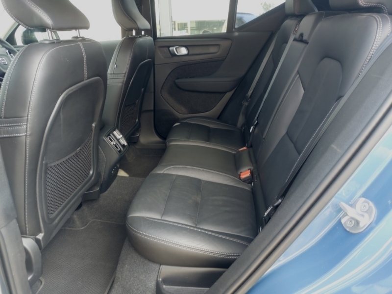 Volvo XC40 2.0 B3p Plus Dark Blue #6
