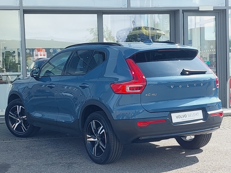 Volvo XC40 2.0 B3p Plus Dark Blue #2