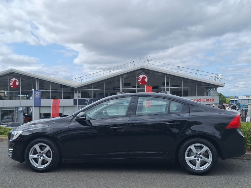 Volvo S60 D2 120 Business Edition Black #4
