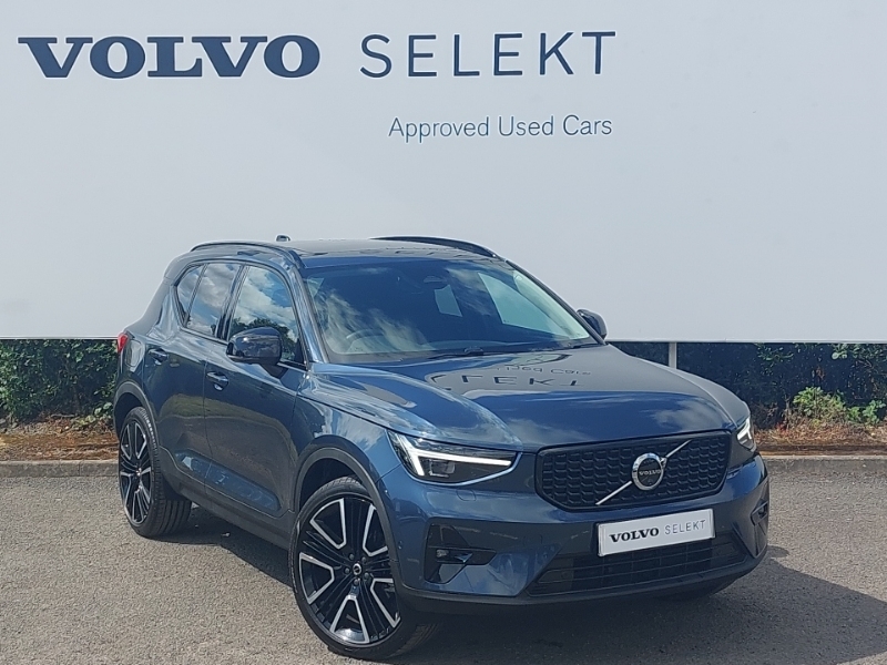 Volvo XC40 2.0 B3p Ultra Dark Blue