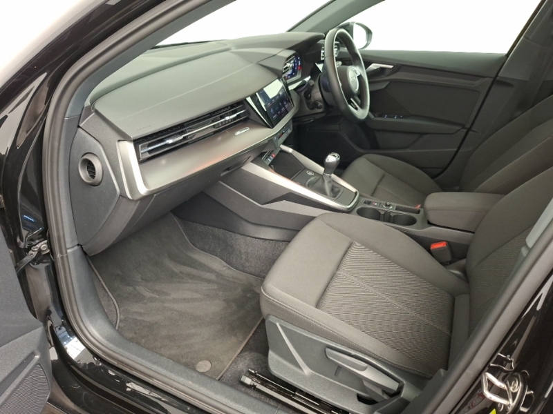 Audi A3 35 Tfsi S Line S Tronic Black #7