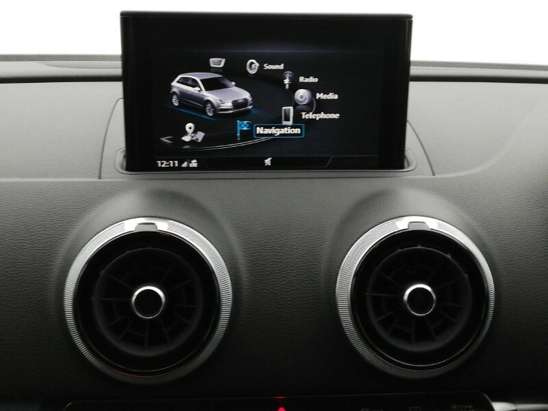 Audi A3 Sportback Tfsi Sport Red #10