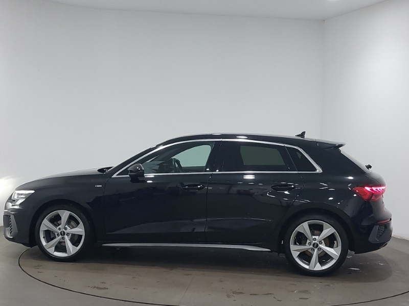 Audi A3 30 Tfsi S Line S Tronic Black #4