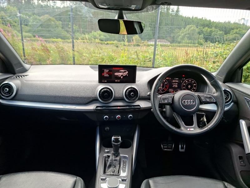 Audi Q2 35 Tfsi S Line S Tronic Black #3