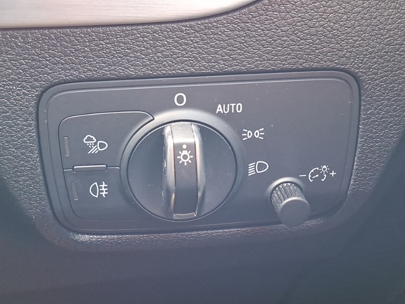 Audi Q2 35 Tfsi Sport White #12