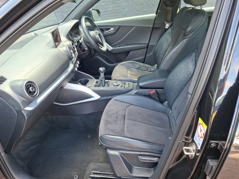 Audi Q2 30 Tdi S Line Black #5