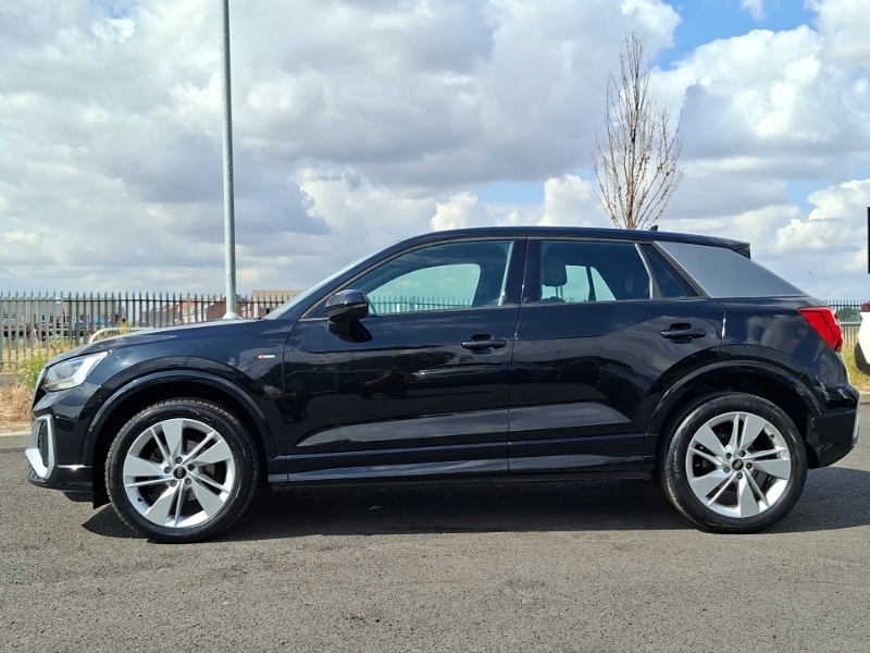 Audi Q2 35 Tfsi S Line Black #4